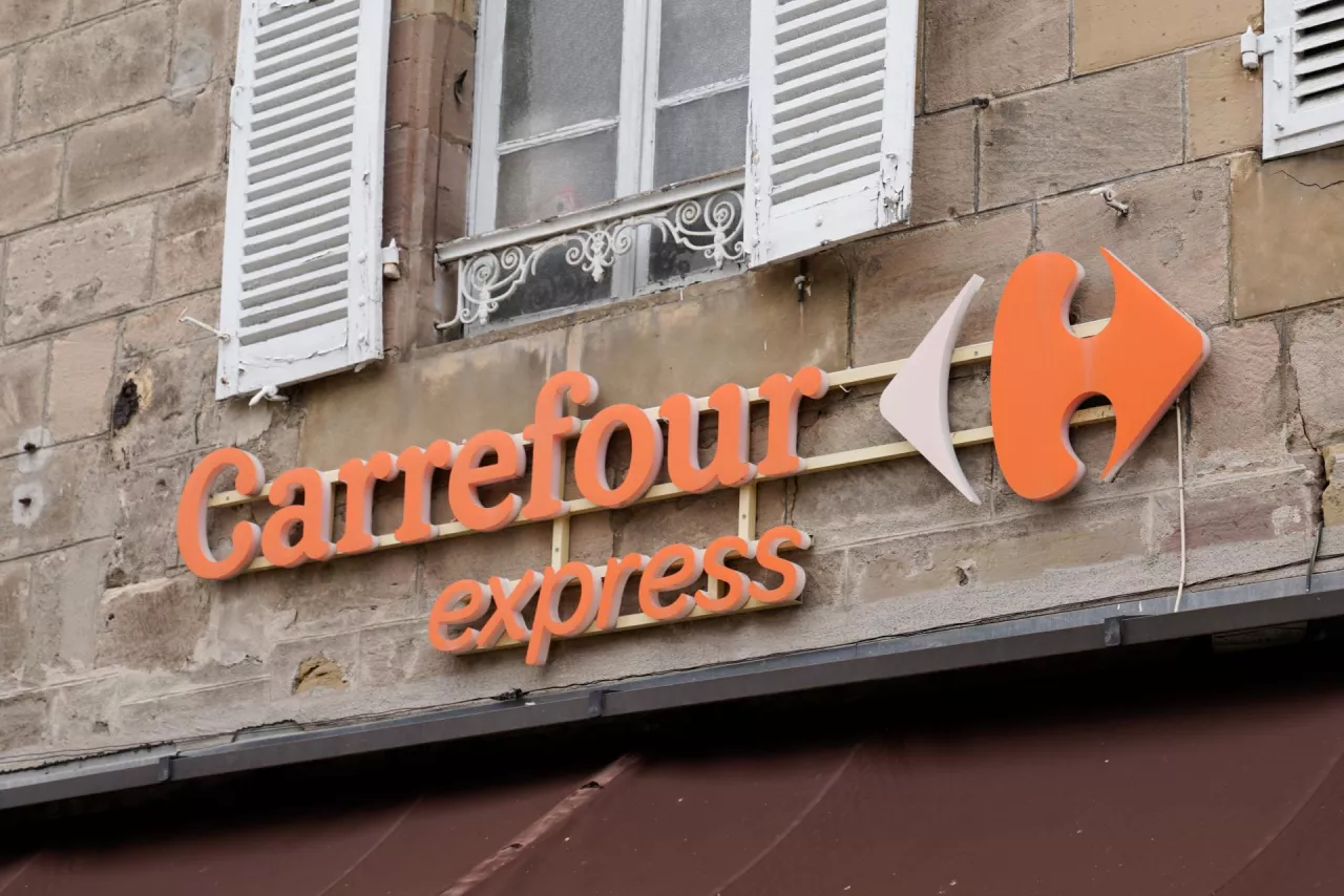 &lt;p&gt;Carrefour Express (fot. Shutterstock)&lt;/p&gt;