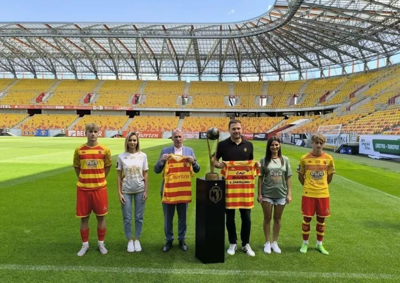 &lt;p&gt;Grupa Chorten sponsoruje klub piłkarski Jagiellonia Białystok (fot. Chorten)&lt;/p&gt;