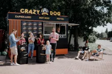 &lt;p&gt;Lokal należący do sieci ”Crazy Dog”&lt;/p&gt;