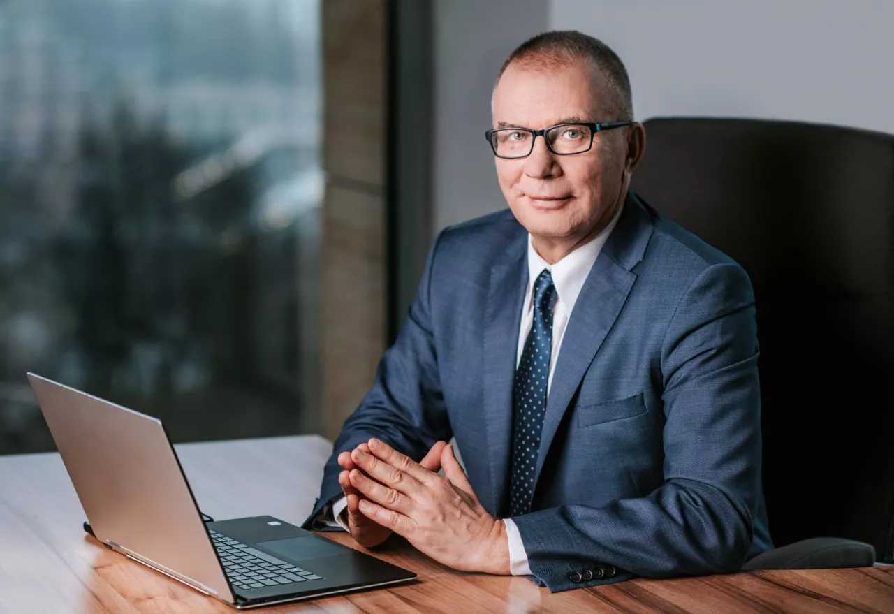 &lt;p&gt;Adam Abramowicz został szefem zespołu ds. franczyzy. Co chce osiągnąć? (fot. Materiały prasowe)&lt;/p&gt;