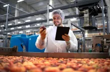 Nowy raport Pekao opisuje wyzwania, z jakimi przyjdzie się zmierzyć polskiej branży spożywczej (fot. Shutterstock)