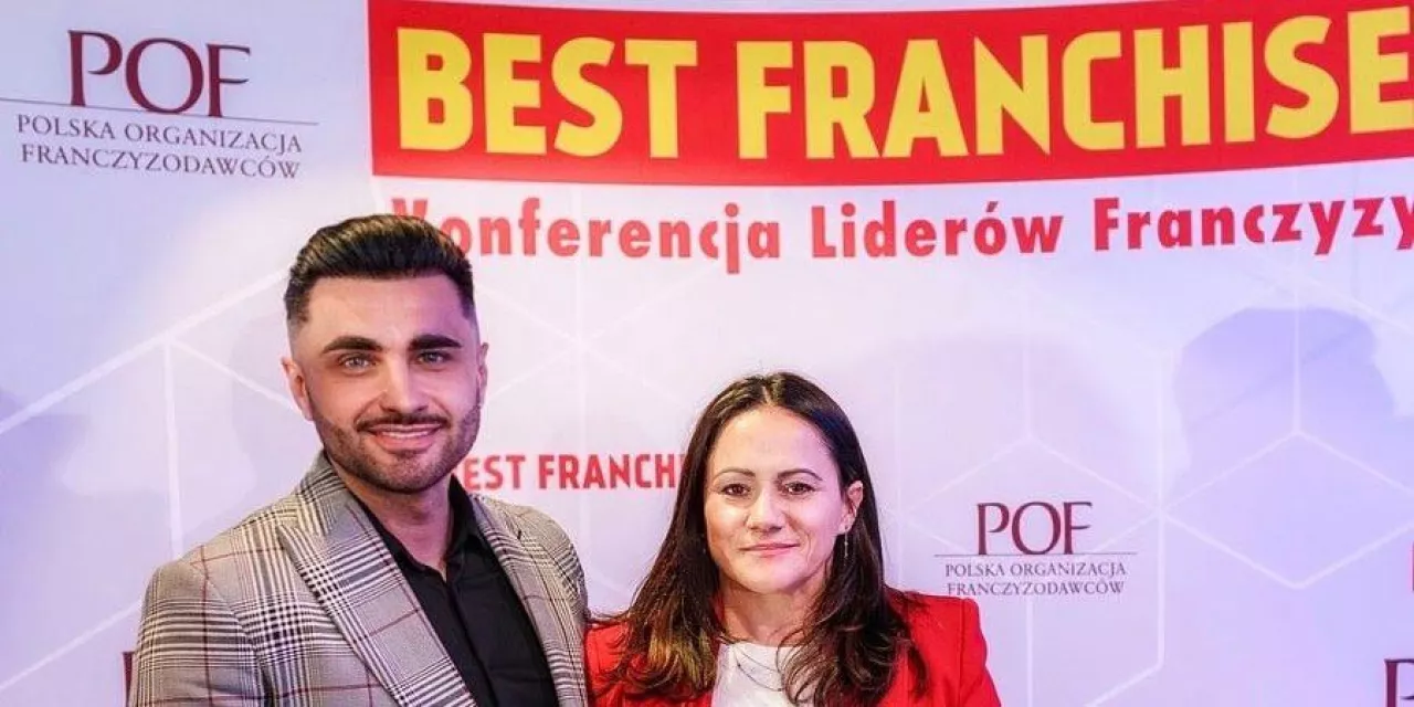 &lt;p&gt;Rafał Kościuk z Fit Cake i Monika Dąbrowska, prezeska POF&lt;/p&gt;