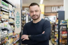 &lt;p&gt;Andrzej Mazur, franczyzobiorca sieci Carrefour, Franczyzowy Superbohater&lt;/p&gt;