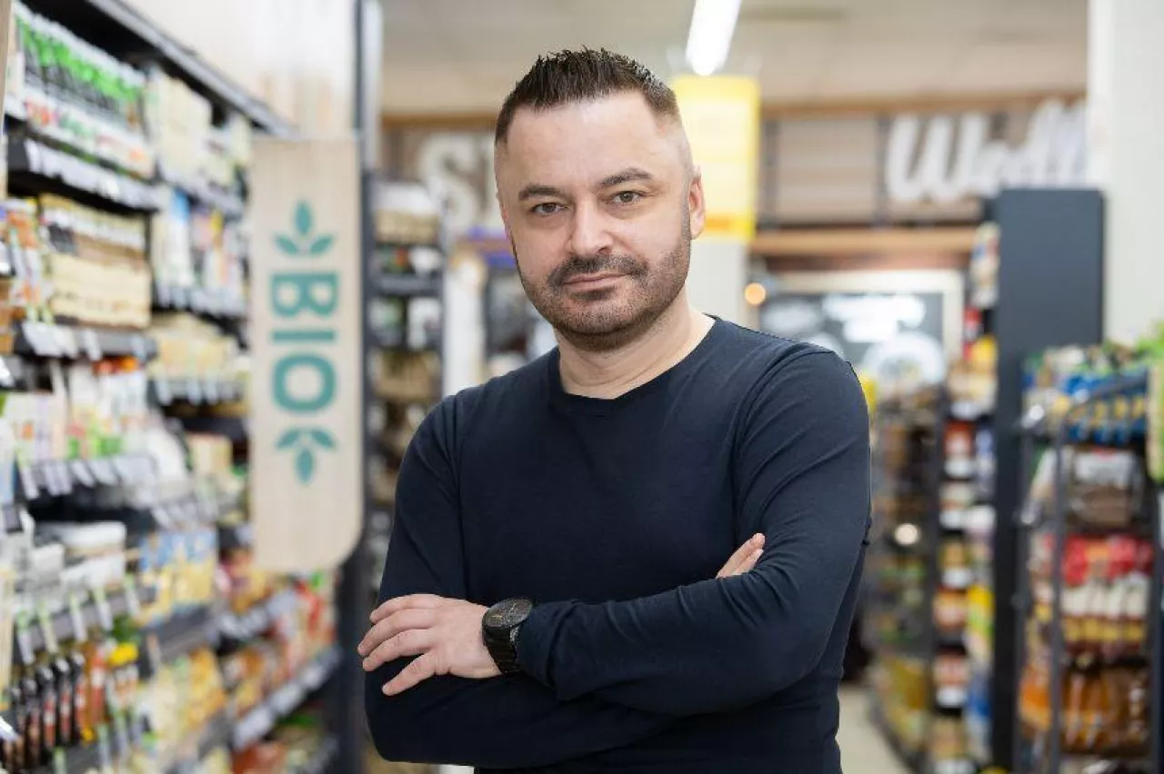 &lt;p&gt;Andrzej Mazur, franczyzobiorca sieci Carrefour, Franczyzowy Superbohater&lt;/p&gt;