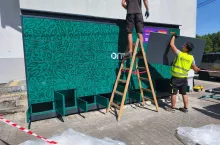 &lt;p&gt;W sierpniu br. przy sklepie U Reni w Golasowicach stanął nowy automat paczkowy&lt;/p&gt;
