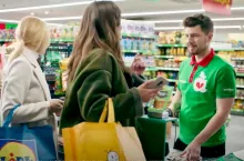 &lt;p&gt;Program lojalnościowy można zaprojektować samodzielnie. Jeśli sklep jest w sieci, może skorzystać z jej oferty&lt;/p&gt;