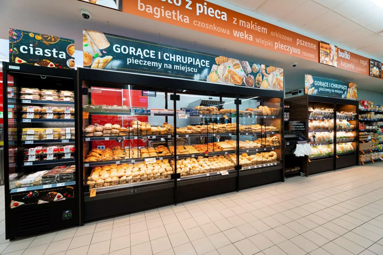 &lt;p&gt;Nowy format sklepów Stokrotki. Market z kasami wspieranymi przez AI (fot. Stokrotka)&lt;/p&gt;