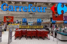 &lt;p&gt;Carrefourw Polsce ze spadkiem sprzedaży LfL w trzecim kwartale. Jakie są powody? (fot. materiały prasowe)&lt;/p&gt;