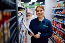 &lt;p&gt;Franczyza to model, który z definicji opiera się na nierówności. Jedna strona ma markę, know-how, marketing, władzę nad wizerunkiem i dostawcami. Druga – ma nadzieję, że ten model zadziała&lt;/p&gt;