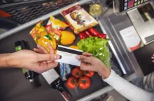 &lt;p&gt;Czasy, w których sklep był tylko miejscem zakupów, należą już do przeszłości. Teraz coraz większą rolę odgrywają usługi dodatkowe&lt;/p&gt;