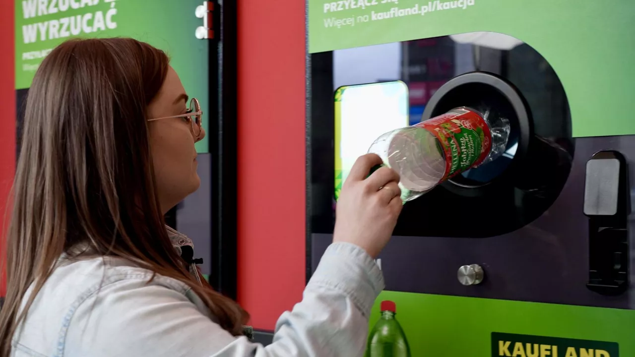 &lt;p&gt;System kaucyjny formalnie działa od 1 października br.&lt;/p&gt;