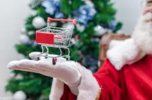 <p>W tym roku 16 proc. Polaków chce zaciągnąć pożyczkę lub kredyt w banku, parabanku bądź u znajomych czy rodziny, aby sfinansować przygotowania do Wigilii i Bożego Narodzenia</p>