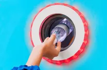 <p>Mały przedsiębiorca sam zadecyduje o tym, czy w jego sklepie działać będzie system kaucyjny</p>