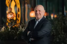 <p>Sylwester Cacek, prezes Sfinks Polska, komentuje najnowsze wyniki spółki</p>