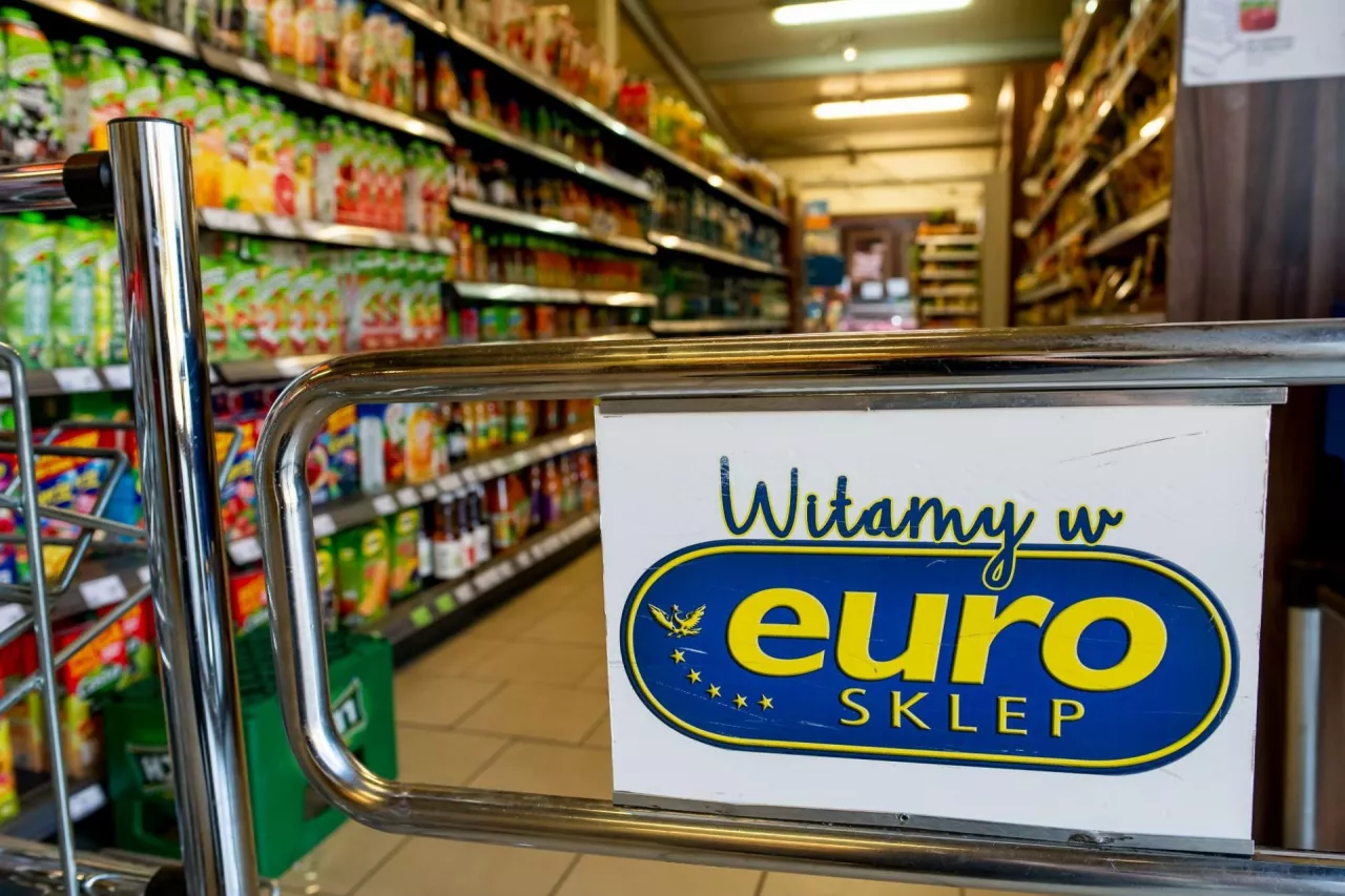 <p>Już 11 tysięcy placówek handlowych w Polsce - w tym skupionych wokół sieci EuroSklep - postawiło na platformę Kaucyjni.pl</p>